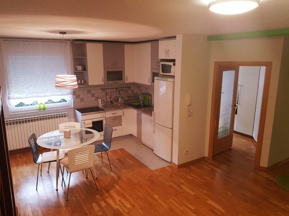 Apartment Dominik Osijek Exterior photo